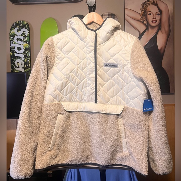 Columbia Jackets & Blazers - Women’s NEW Columbia fleece/puffer hoodie jacket